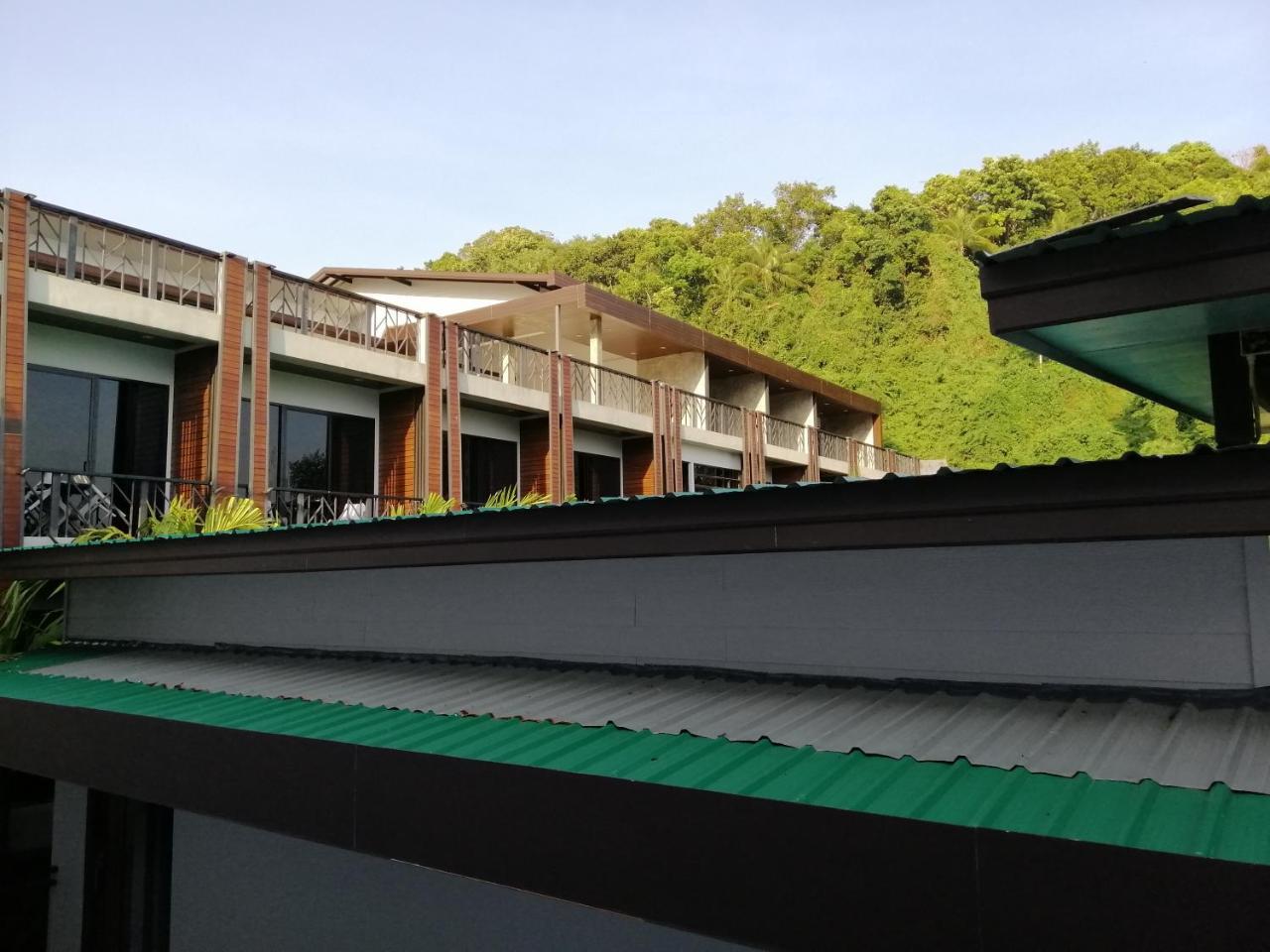 Neverland Dorm Phi Phi Don Exterior photo