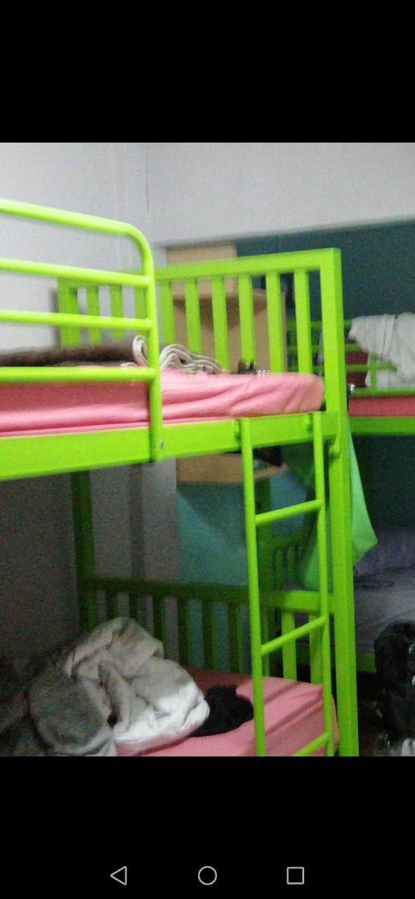 Neverland Dorm Phi Phi Don Exterior photo